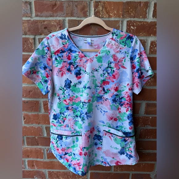 Scrub Top - Picture 1 of 1